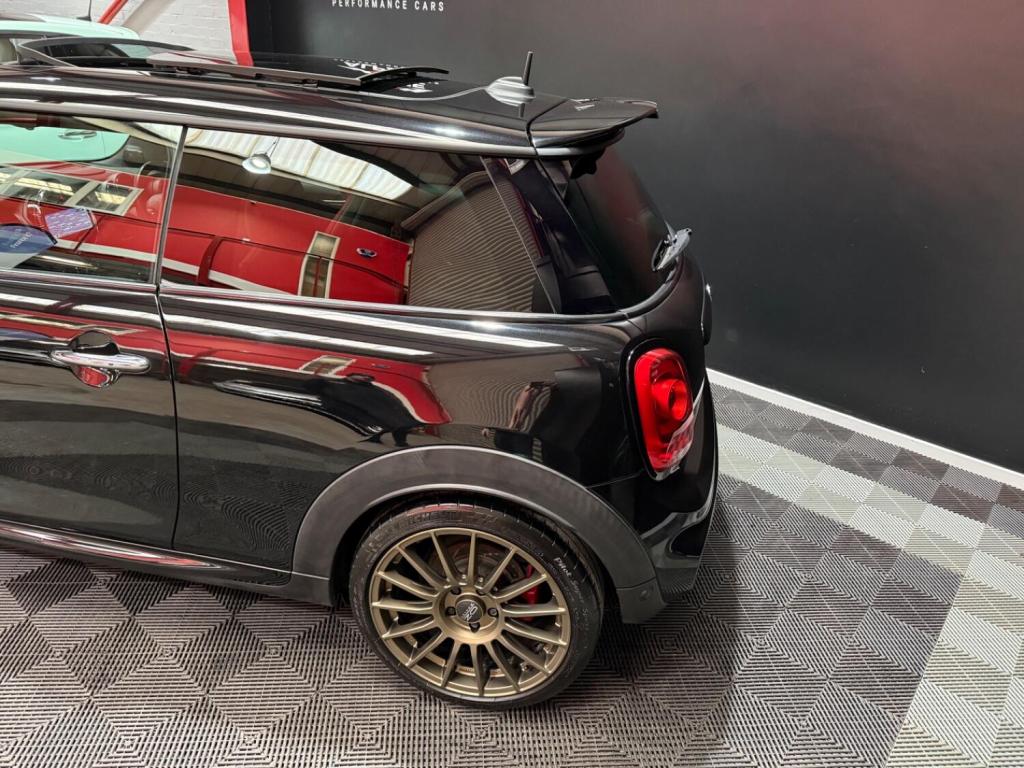 View MINI HATCH 2.0 John Cooper Works 3-Door Hatch