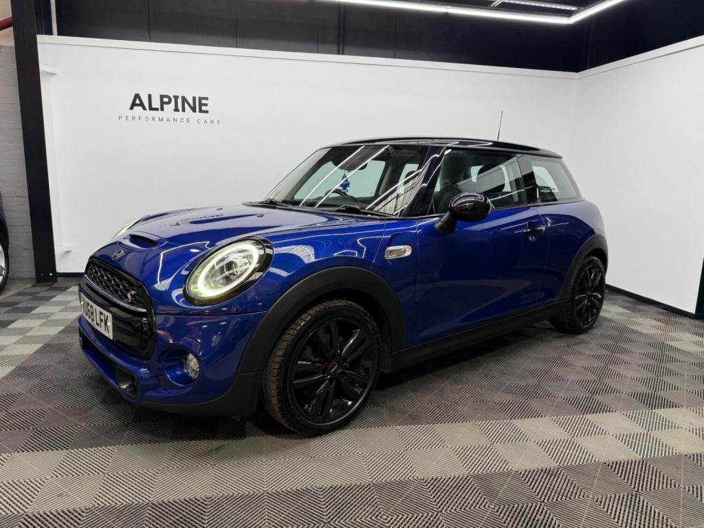 View MINI HATCH 2.0 3-Door Hatch Cooper S