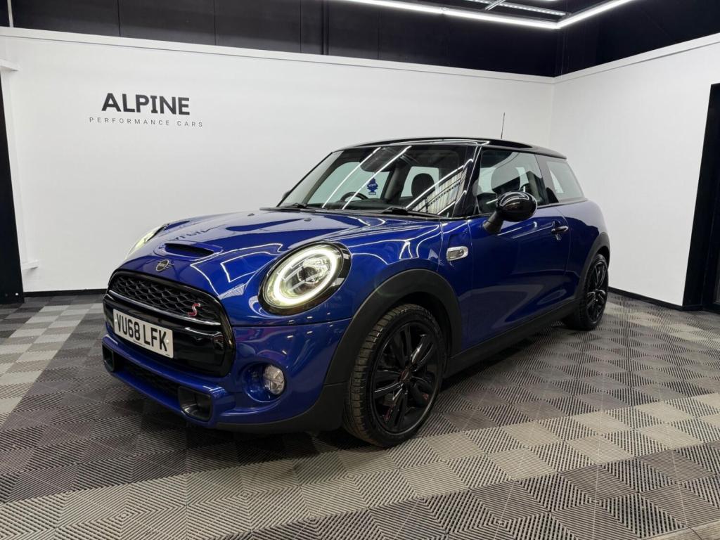 View MINI HATCH 2.0 3-Door Hatch Cooper S