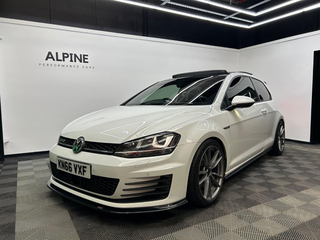 View VOLKSWAGEN GOLF 2.0 TDI BlueMotion Tech GTD