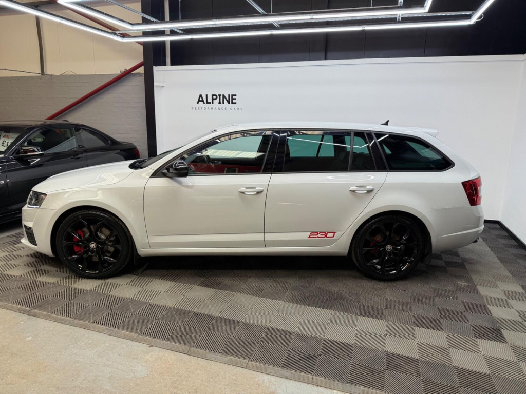 View SKODA OCTAVIA 2.0 TFSI vRS