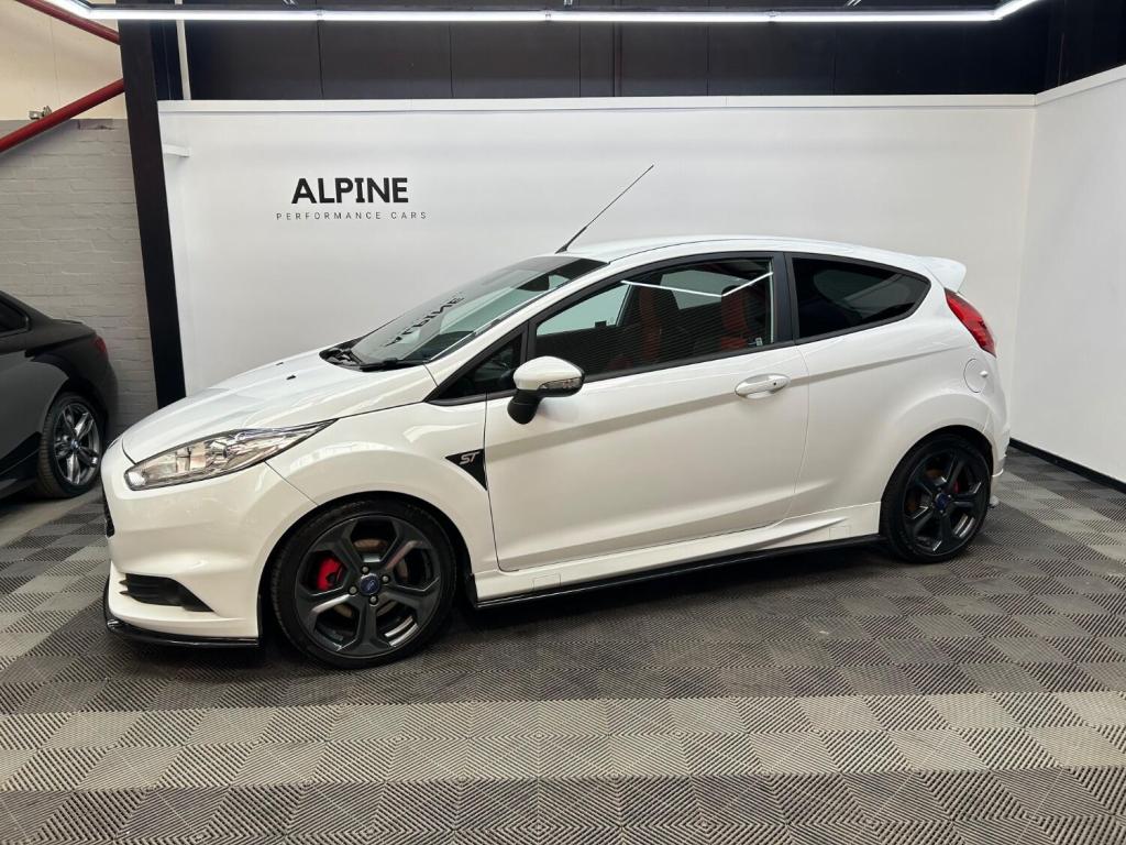 View FORD FIESTA 1.6 T EcoBoost ST-3