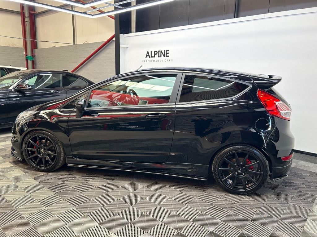 View FORD FIESTA 1.6 T EcoBoost ST-2