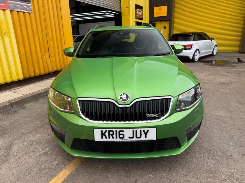 View SKODA OCTAVIA 2.0 TFSI vRS