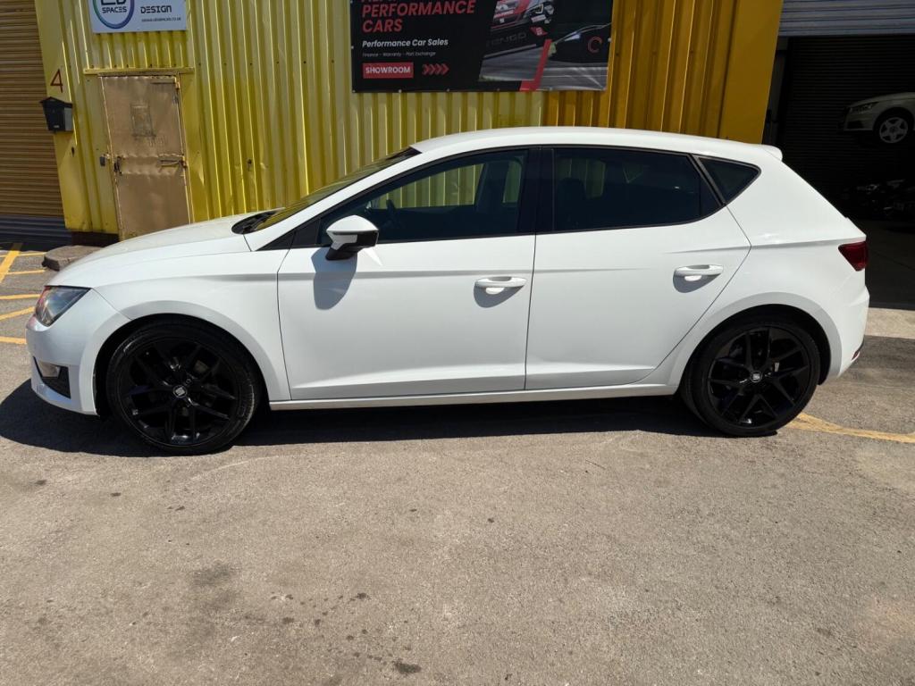 SEAT LEON