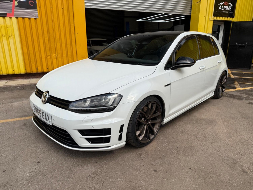 View VOLKSWAGEN GOLF 2.0 TSI BlueMotion Tech R