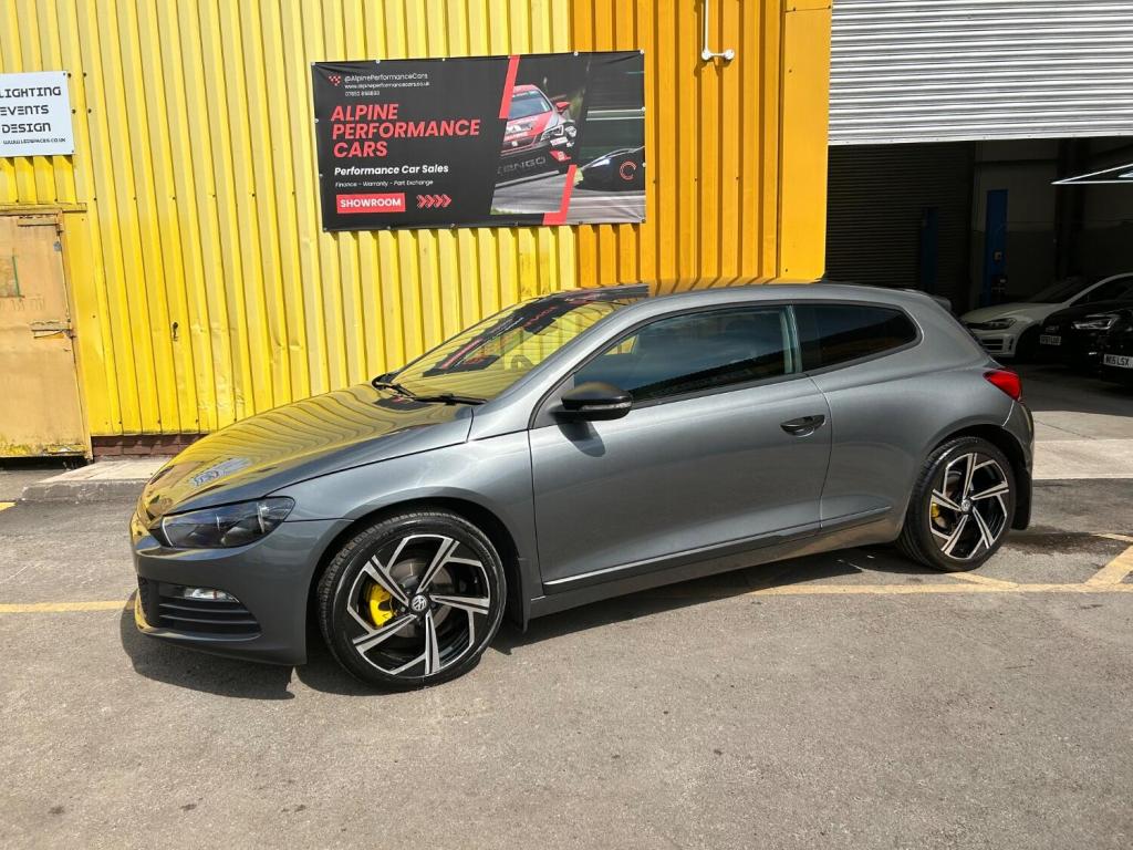 View VOLKSWAGEN SCIROCCO 2.0 TDI BlueMotion Tech