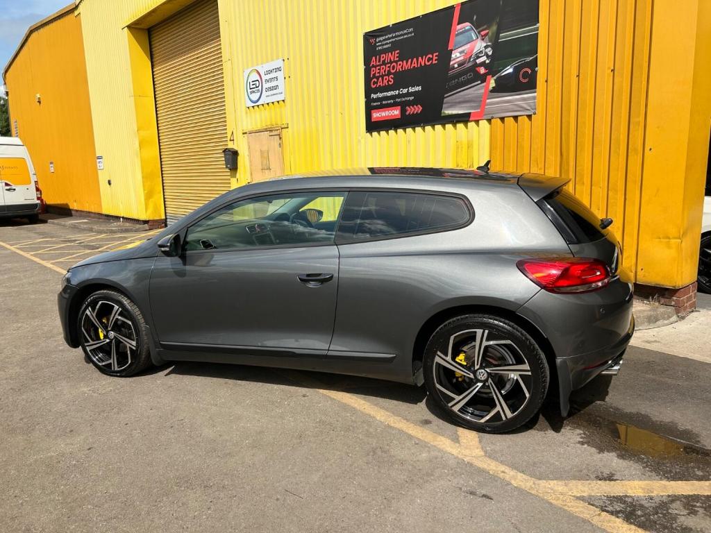 View VOLKSWAGEN SCIROCCO 2.0 TDI BlueMotion Tech
