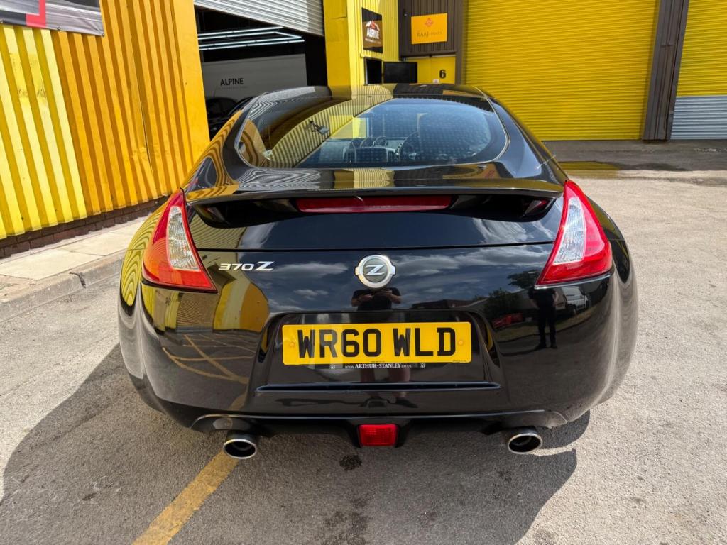 NISSAN 370Z
