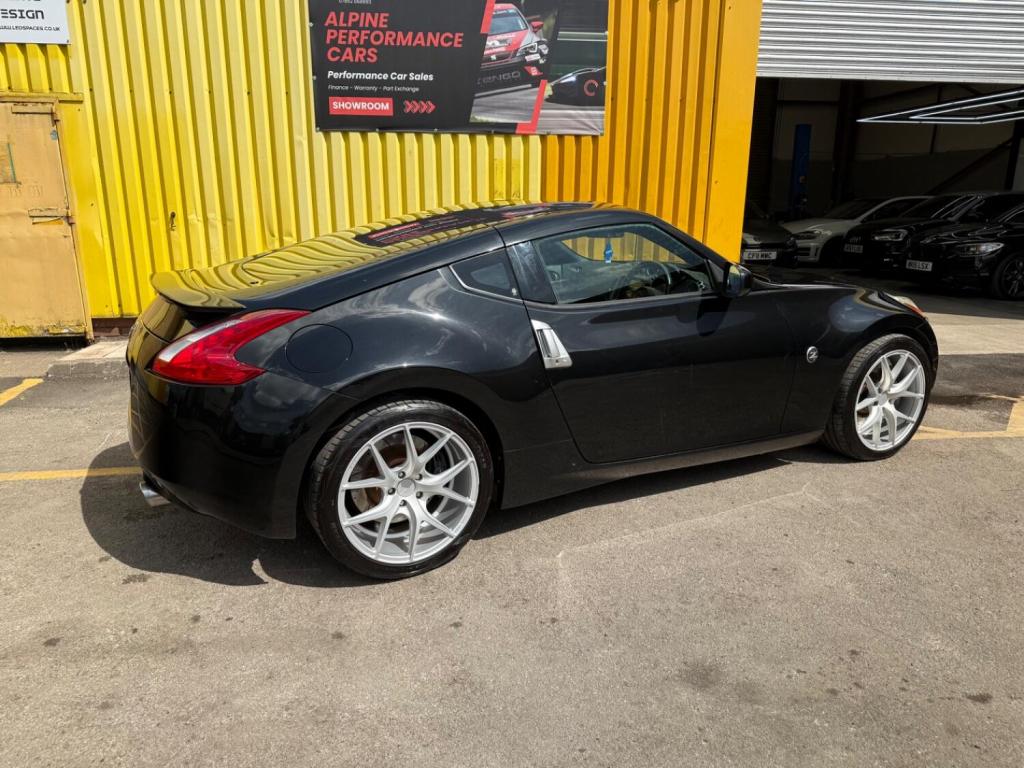 NISSAN 370Z