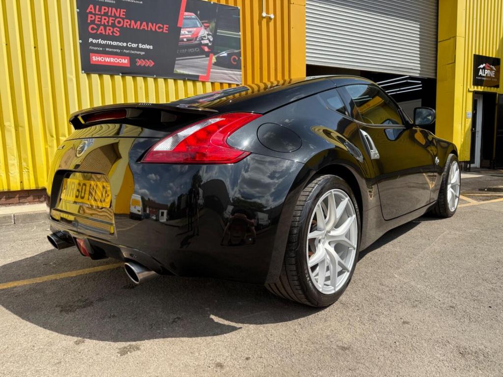 NISSAN 370Z