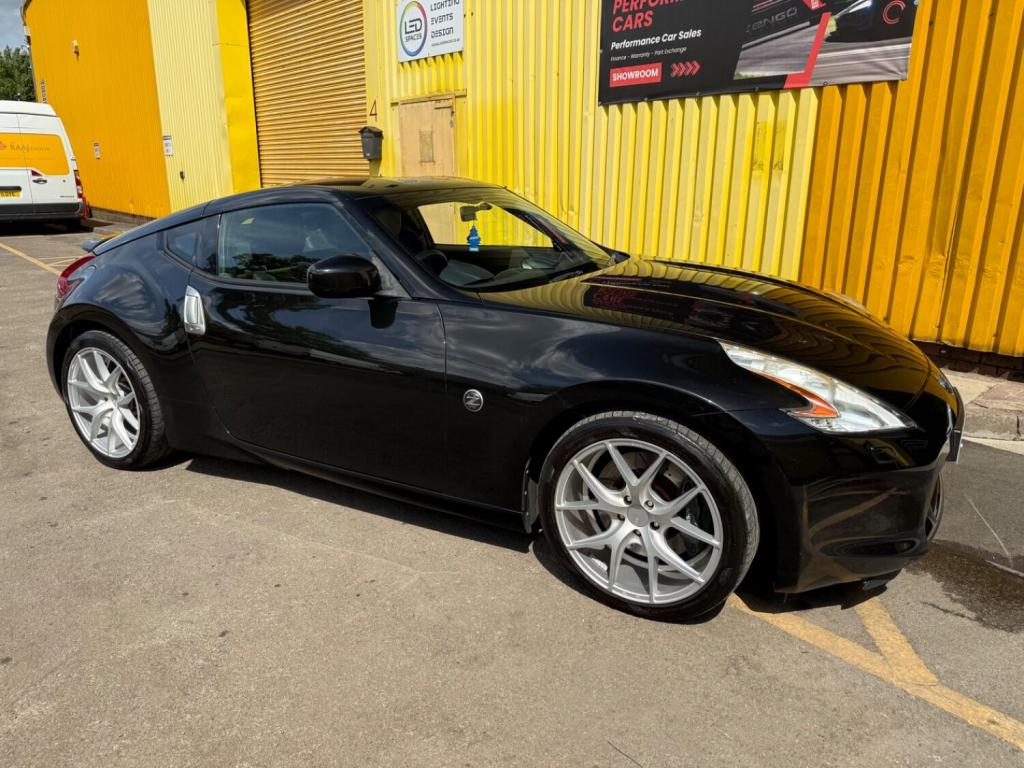 NISSAN 370Z