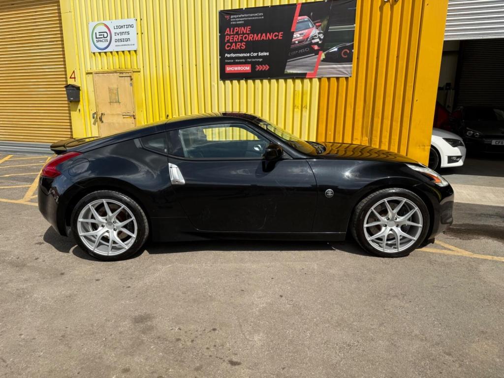 NISSAN 370Z