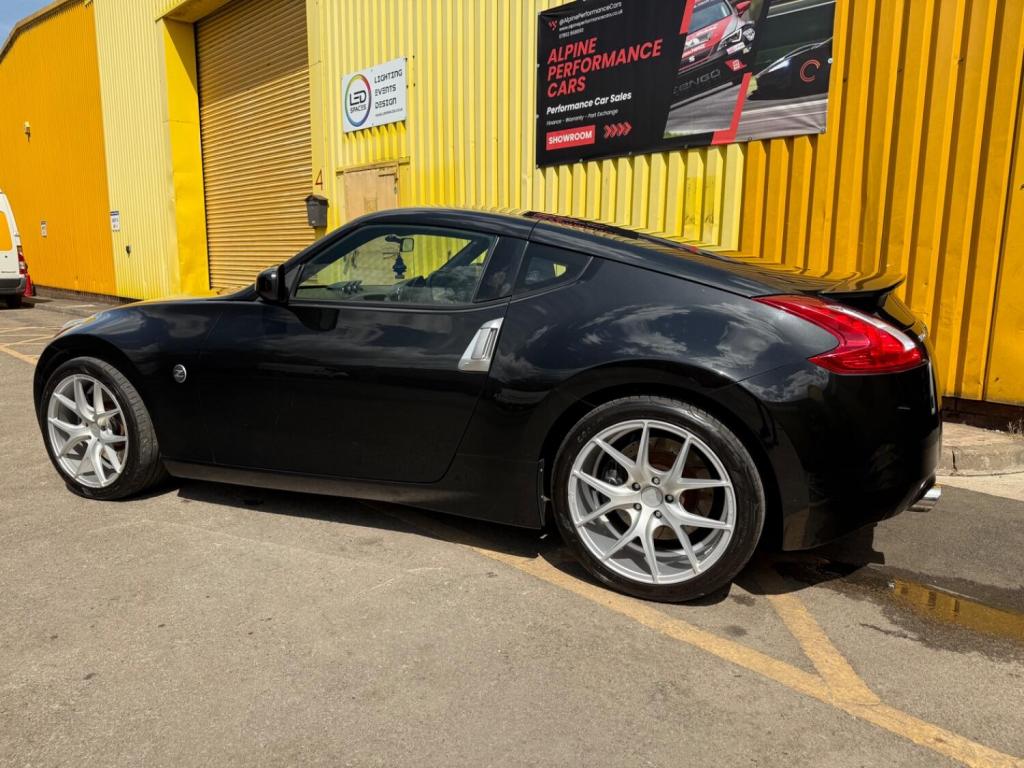 NISSAN 370Z