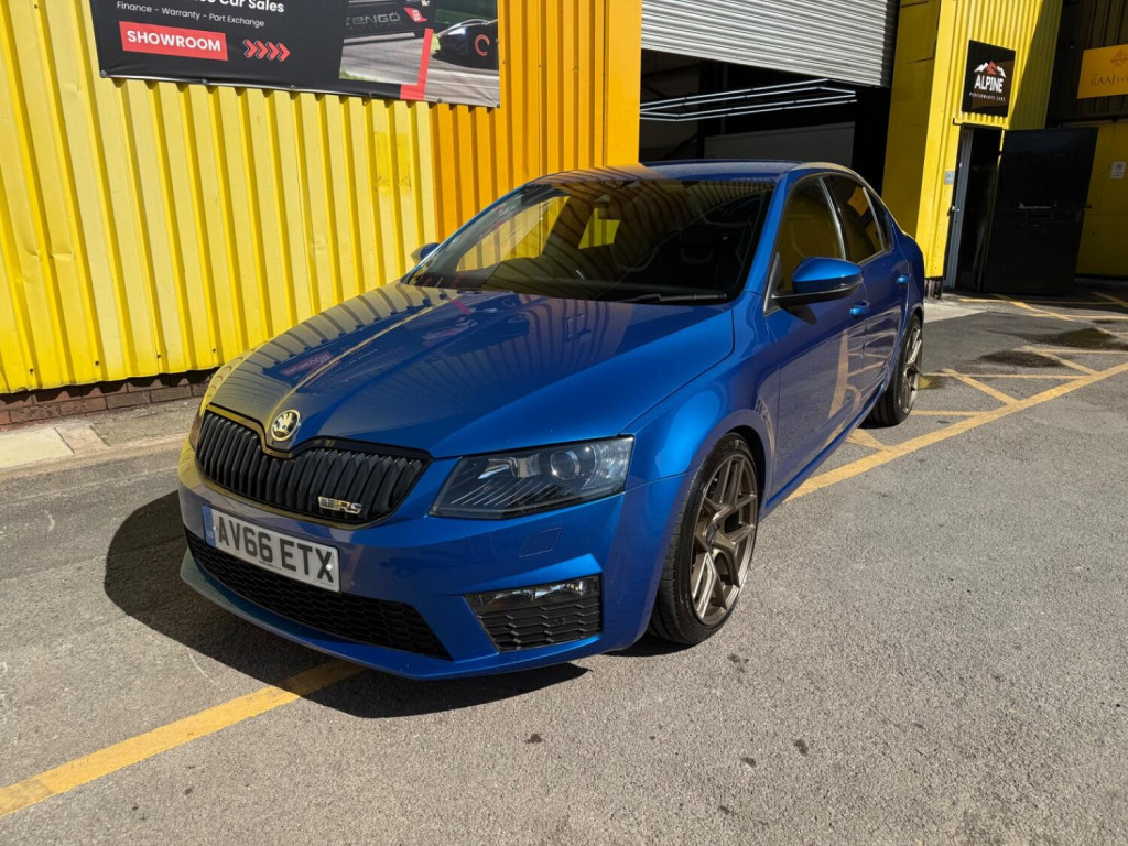 View SKODA OCTAVIA 2.0 TFSI vRS