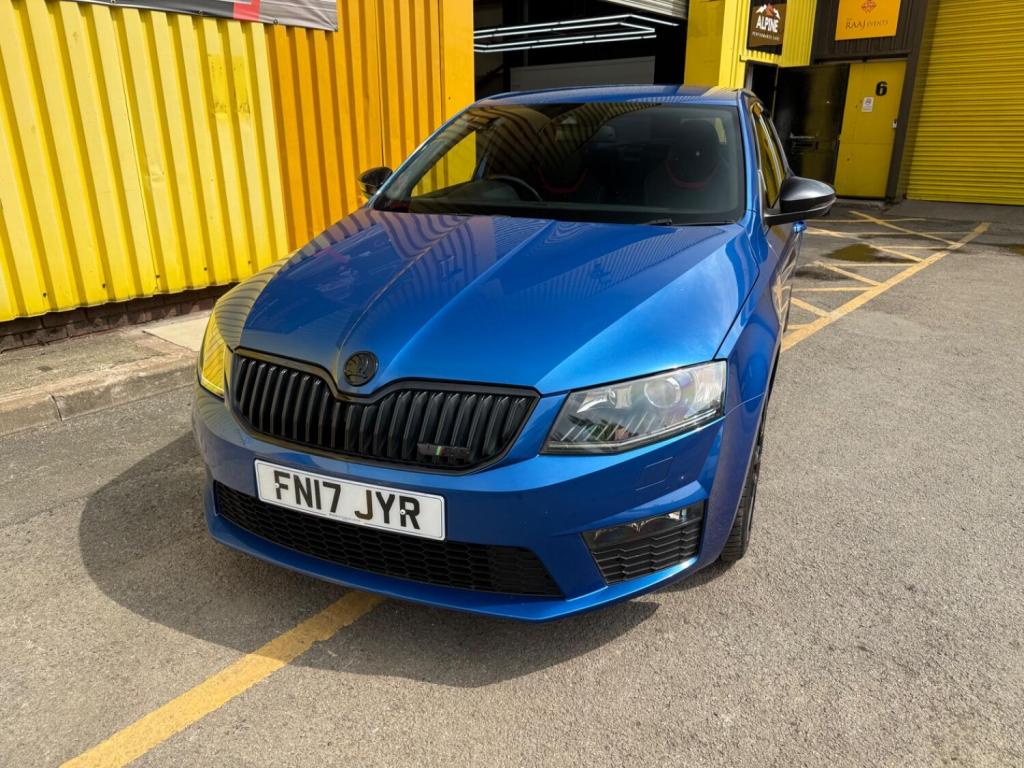 View SKODA OCTAVIA 2.0 TSI vRS