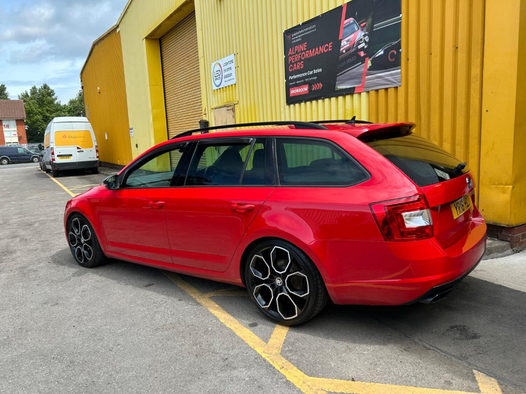 View SKODA OCTAVIA 2.0 TFSI vRS