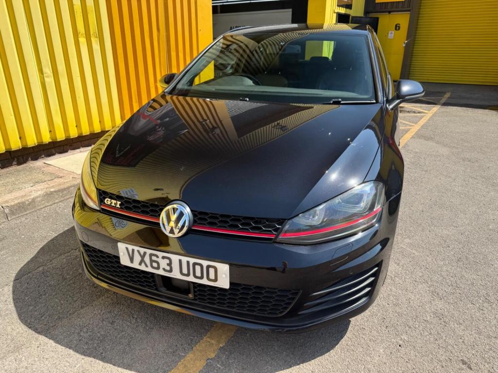 View VOLKSWAGEN GOLF 2.0 TSI BlueMotion Tech GTI Performance