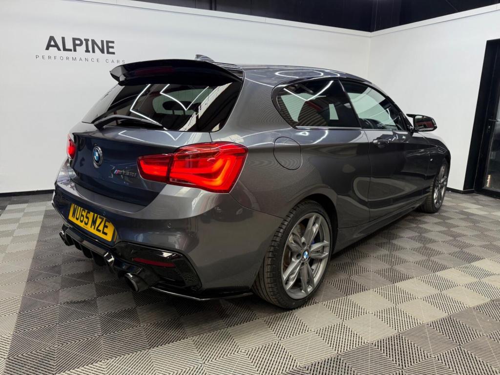 BMW 1 SERIES
