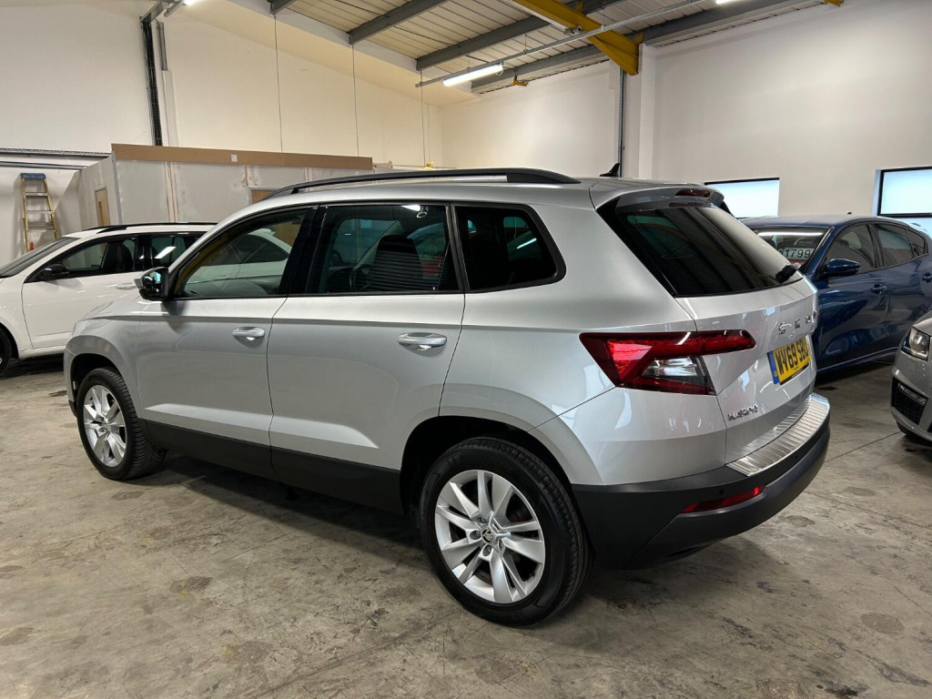 View SKODA KAROQ 1.5 TSI ACT SE Technology
