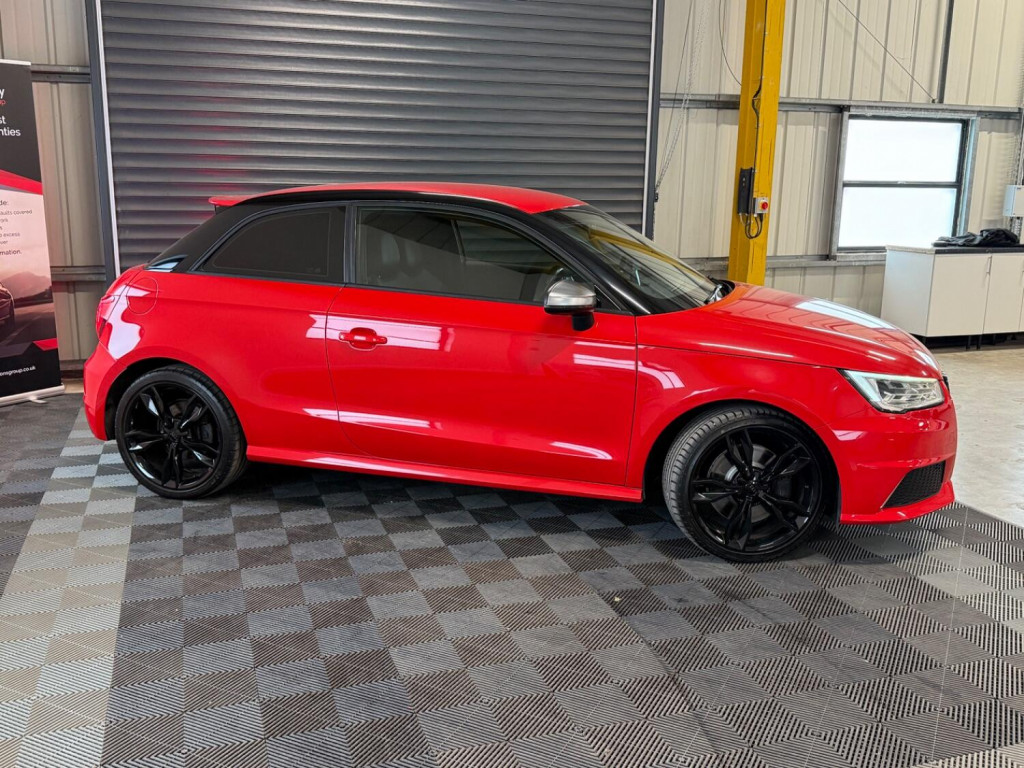 AUDI S1