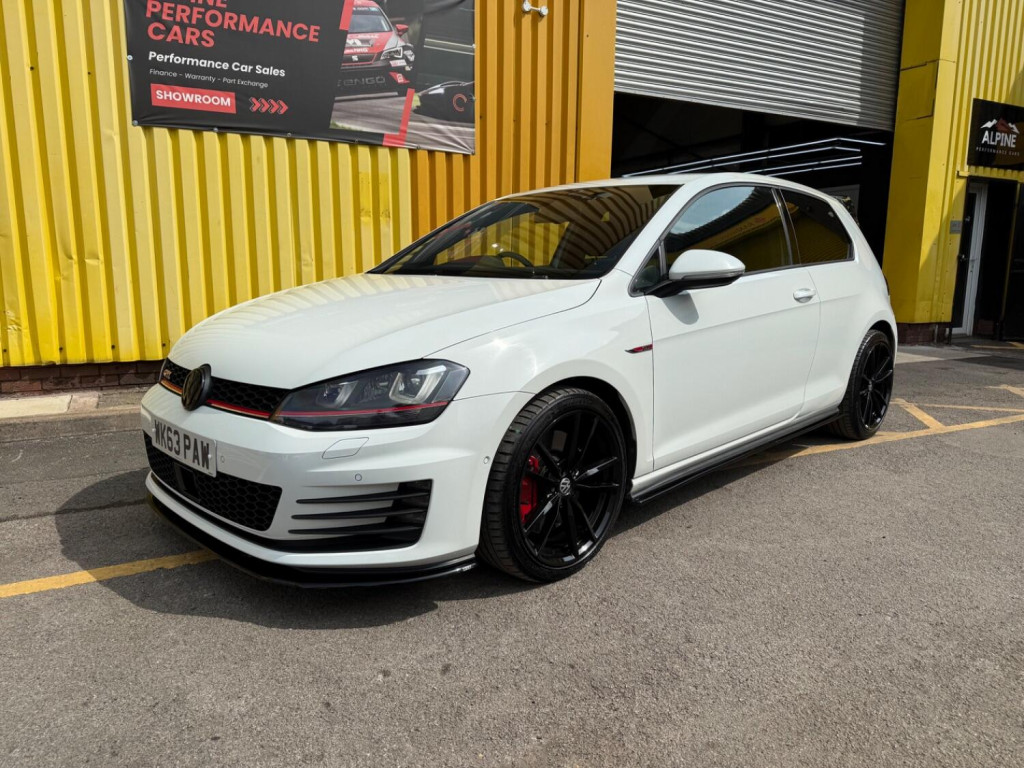 View VOLKSWAGEN GOLF 2.0 TSI BlueMotion Tech GTI Performance