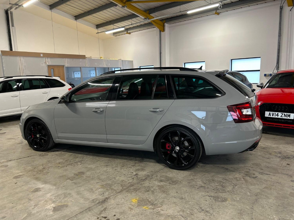 View SKODA OCTAVIA 2.0 TSI vRS