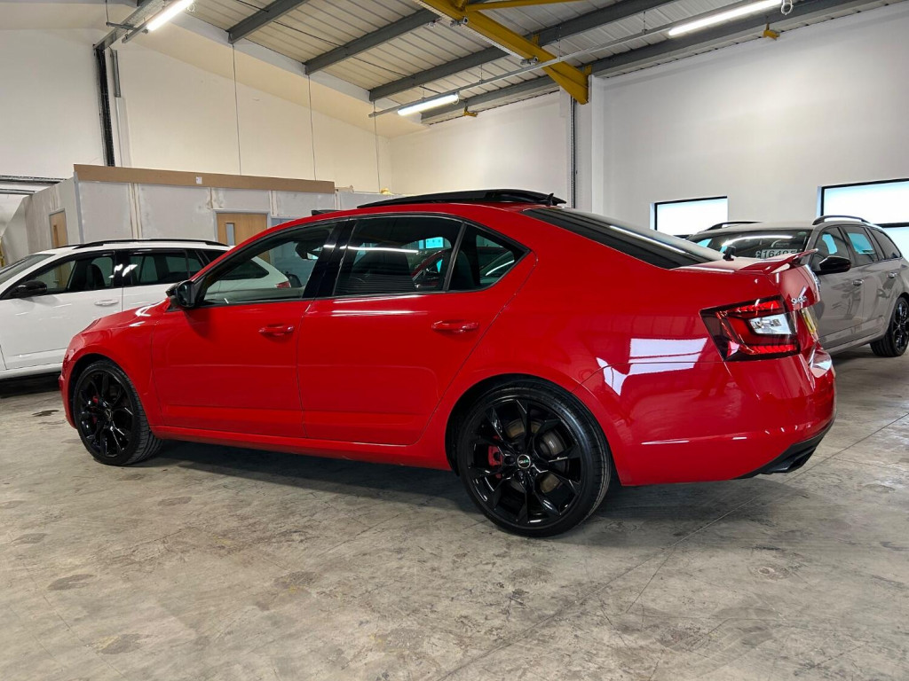 View SKODA OCTAVIA 2.0 TSI vRS