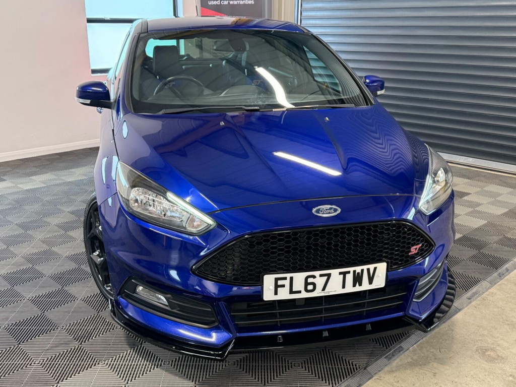 View FORD FOCUS 2.0 TDCi ST-2