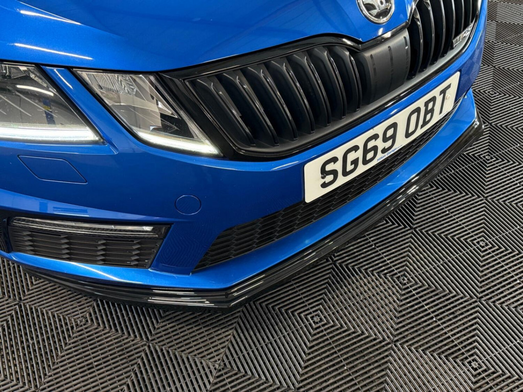 View SKODA OCTAVIA 2.0 TSI vRS