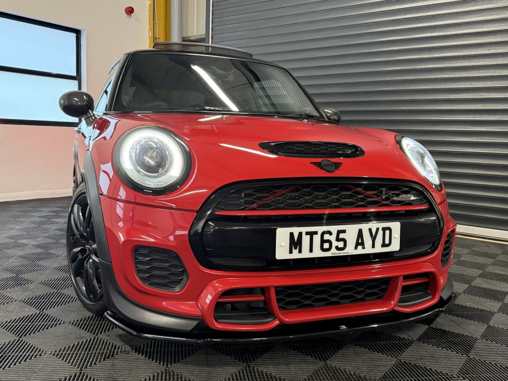 View MINI HATCH 2.0 John Cooper Works 3-Door Hatch