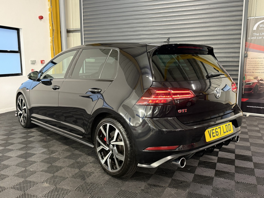 View VOLKSWAGEN GOLF 2.0 TSI GTI Performance