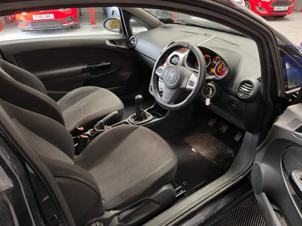 VAUXHALL CORSA