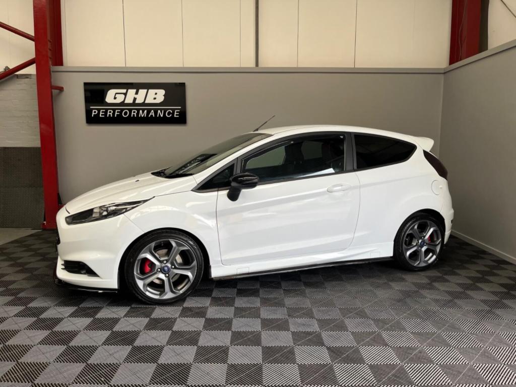 View FORD FIESTA 1.6 T EcoBoost ST-2