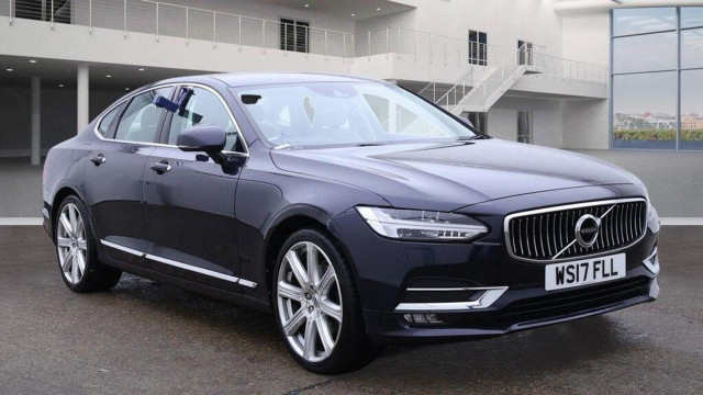 VOLVO S90
