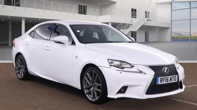 LEXUS IS