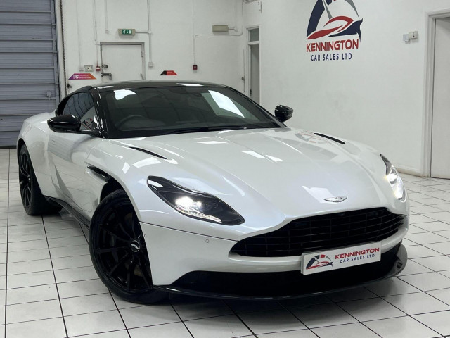 ASTON MARTIN DB11