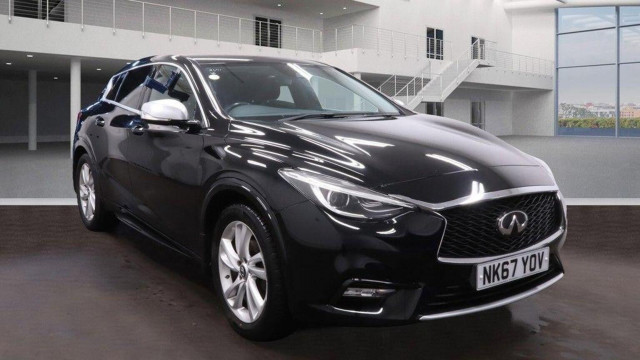 INFINITI Q30