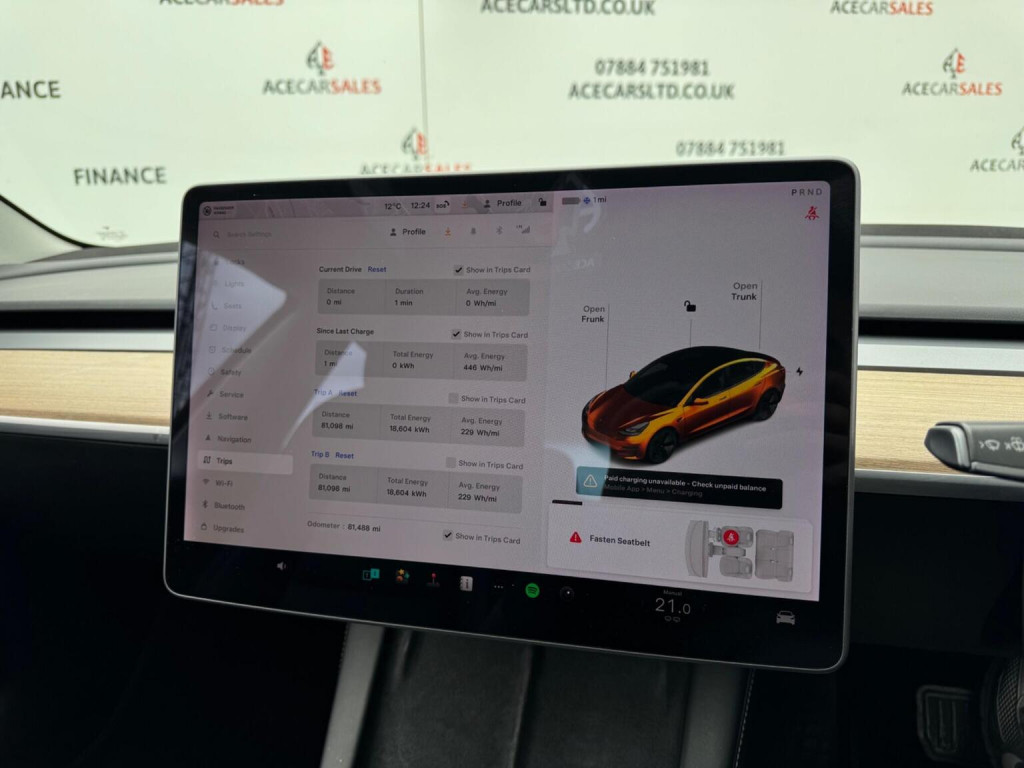 TESLA MODEL 3
