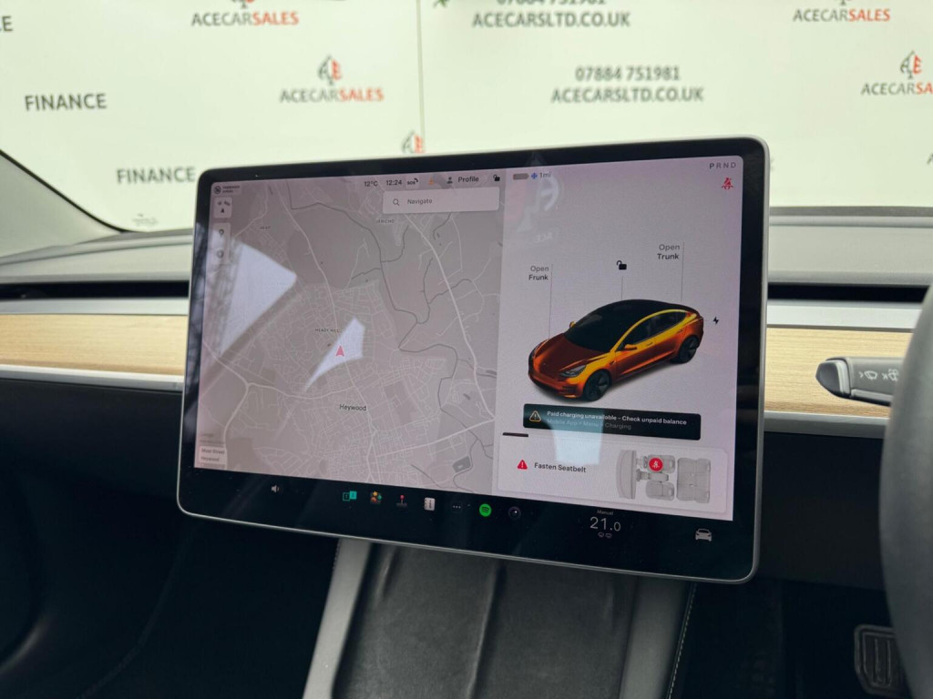 TESLA MODEL 3