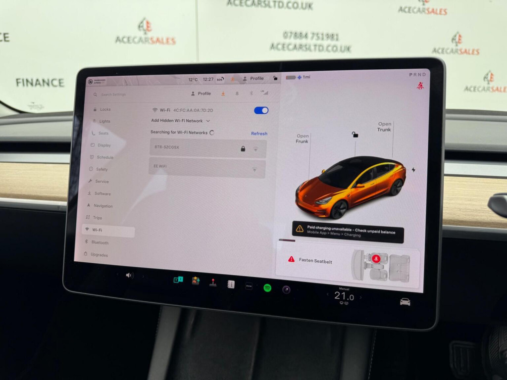 TESLA MODEL 3