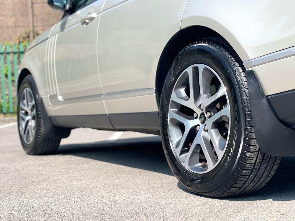 LAND ROVER RANGE ROVER