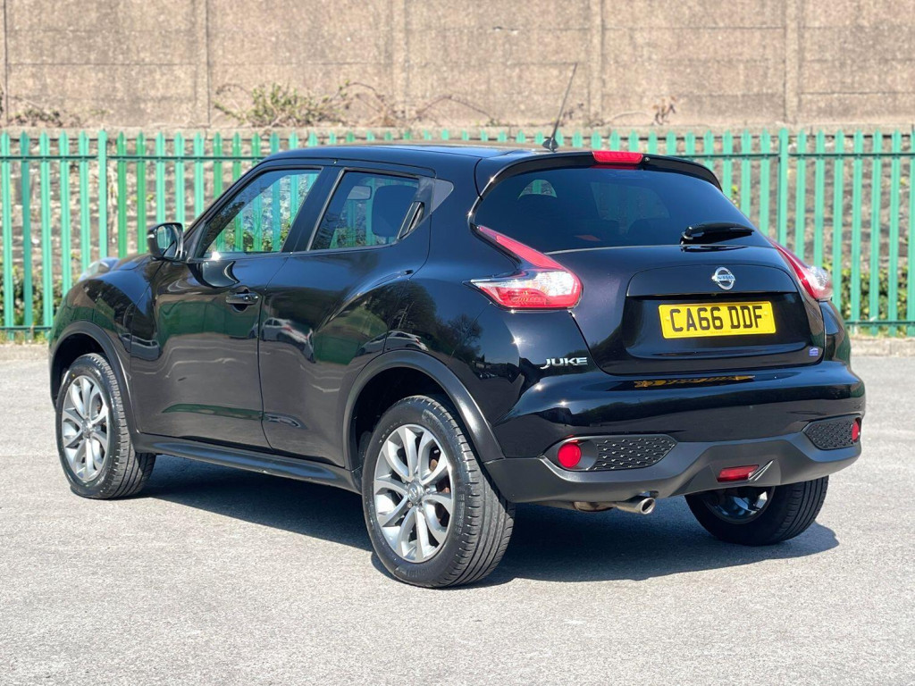 NISSAN JUKE