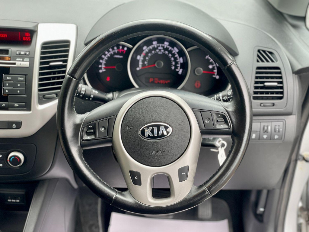 KIA VENGA