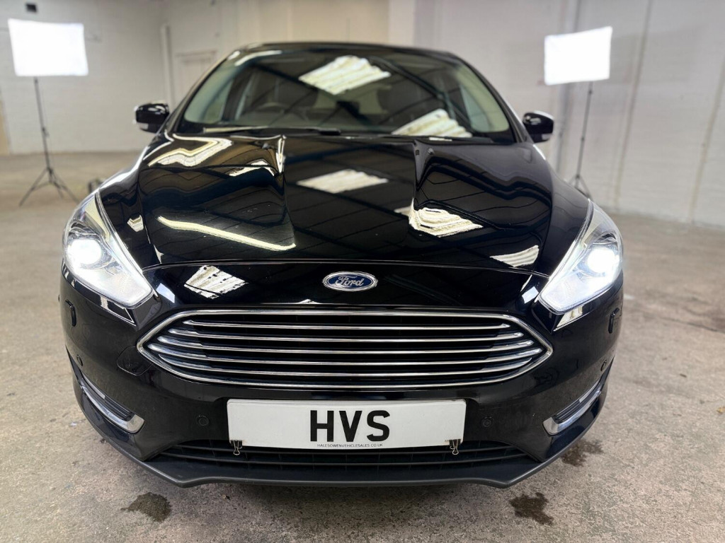 View FORD FOCUS 1.0 T EcoBoost Titanium X