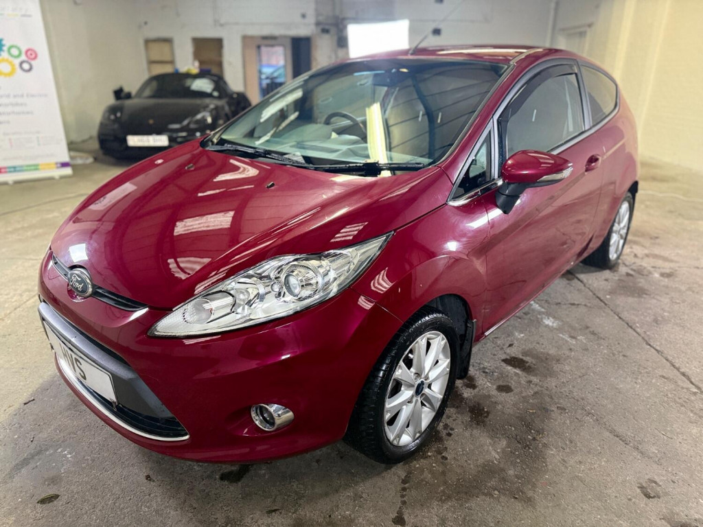 View FORD FIESTA 1.3 Zetec