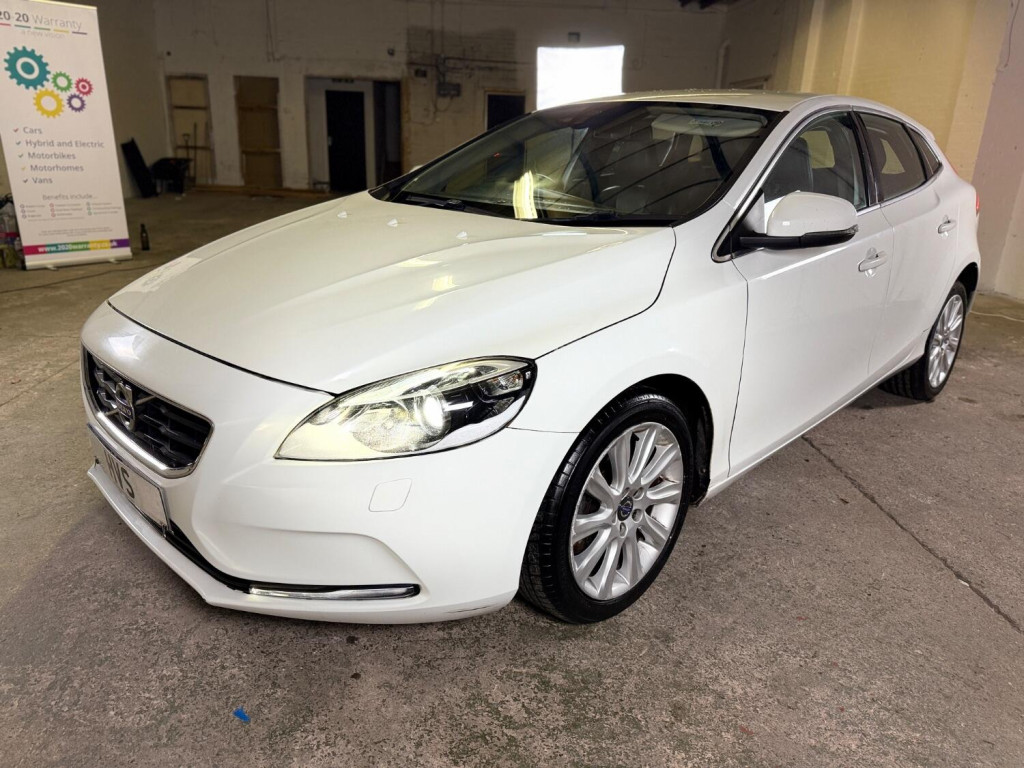 View VOLVO V40 2.0 Inscription D2