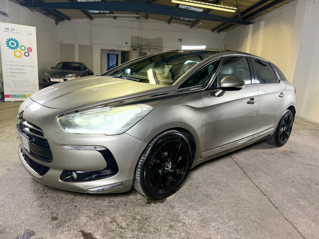 View CITROEN DS5 2.0 HDi DSport