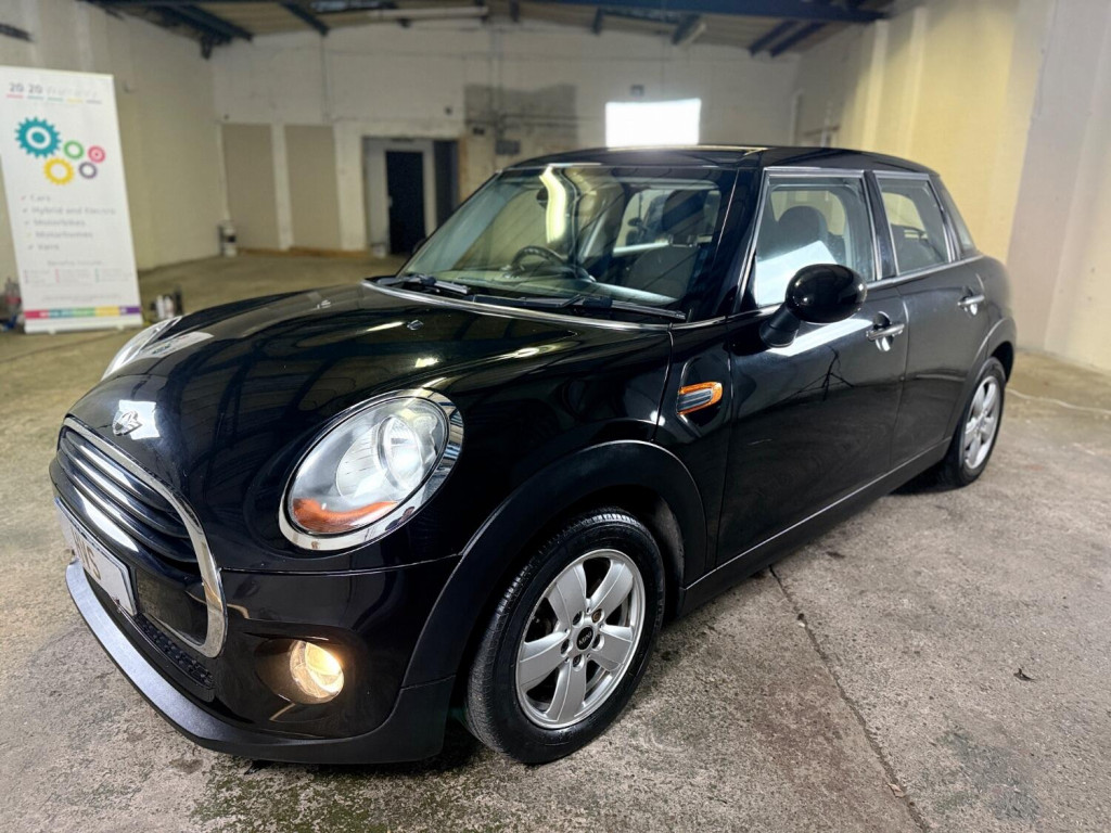 View MINI HATCH 1.5 5-Door Hatch Cooper D