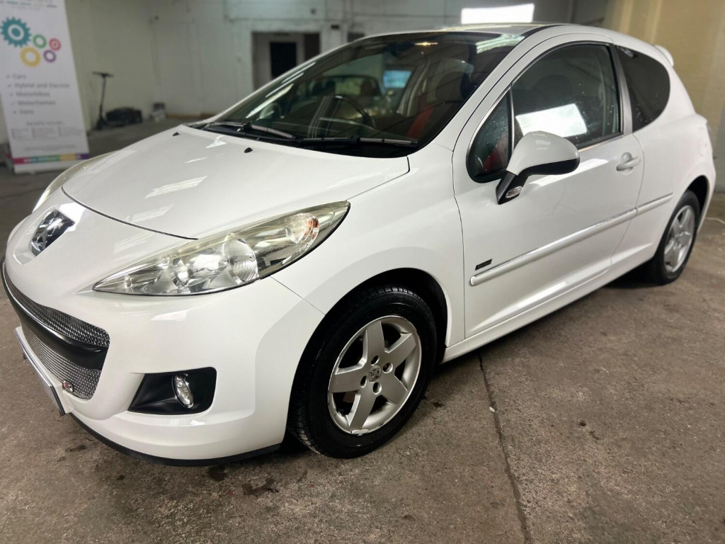 View PEUGEOT 207 1.4 Sportium